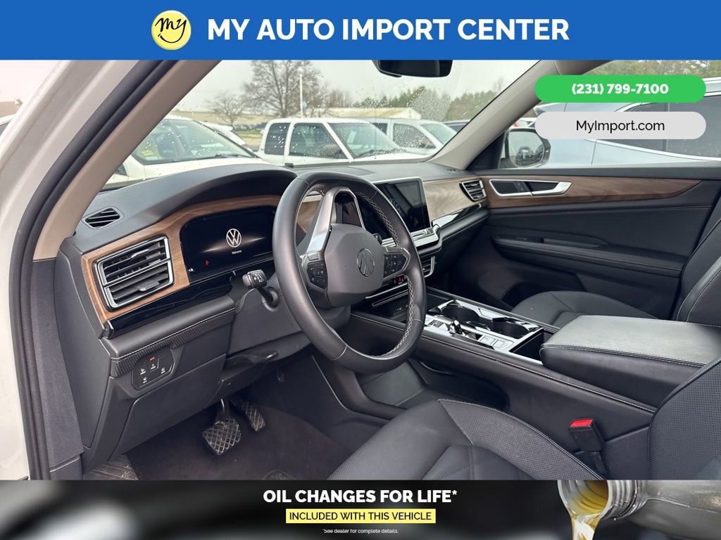 Used 2024 Volkswagen Atlas SE AWD/4WD image 8