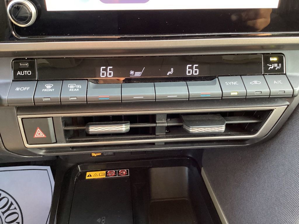 Used 2025 Toyota Camry LE image 18