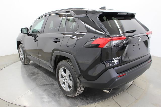 Used 2024 Toyota RAV4 XLE image 37