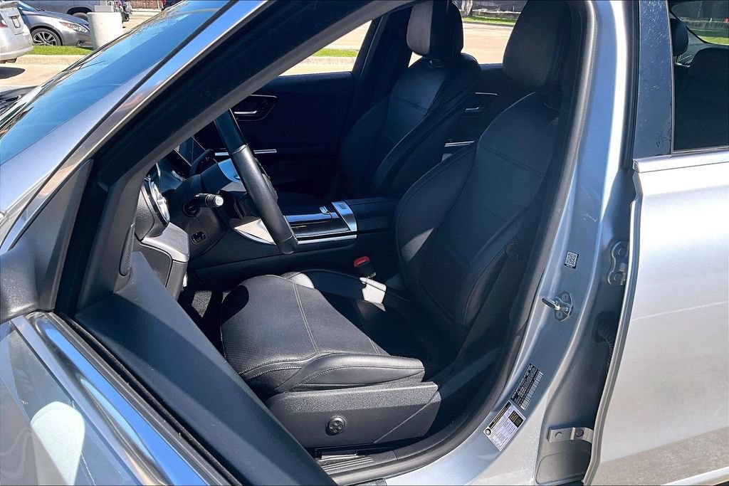 Used 2022 Mercedes-Benz C 300 4MATIC Sedan image 33