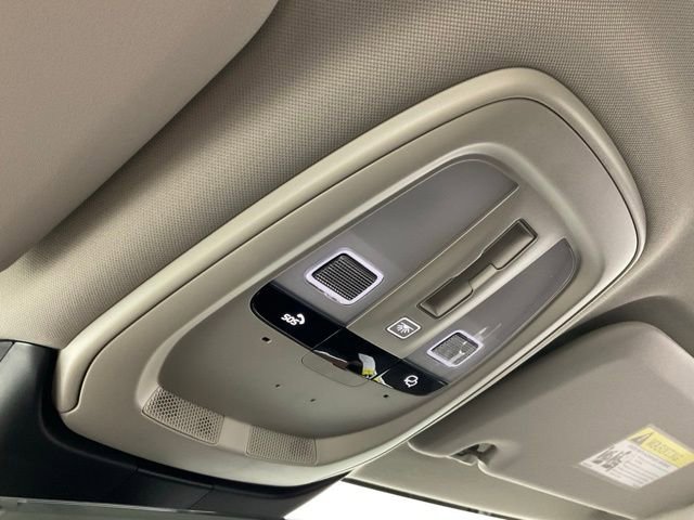 New 2026 Volvo V60 B5 Cross Country Plus w/ Protection Package Premier image 21