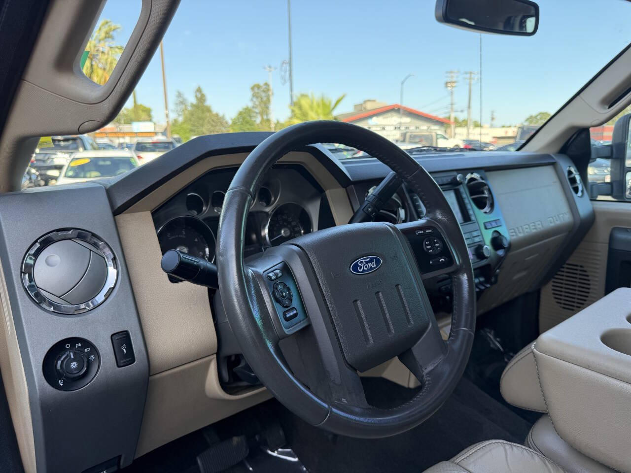 Used 2012 Ford F250 Lariat w/ Lariat Ultimate Pkg AWD/4WD image 16