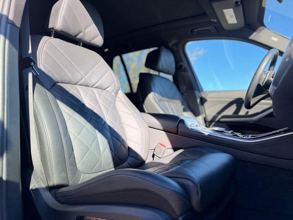 Used 2024 BMW X5 xDrive50e image 24