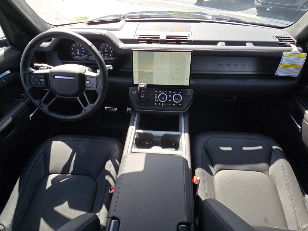 New 2026 Land Rover Defender 90 V8 AWD/4WD image 17