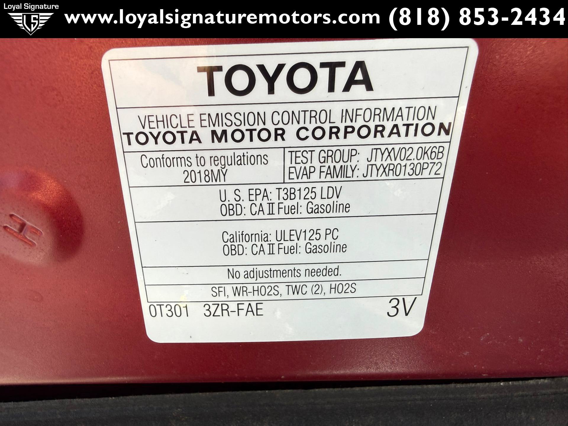 Used 2018 Toyota C-HR XLE FWD image 32
