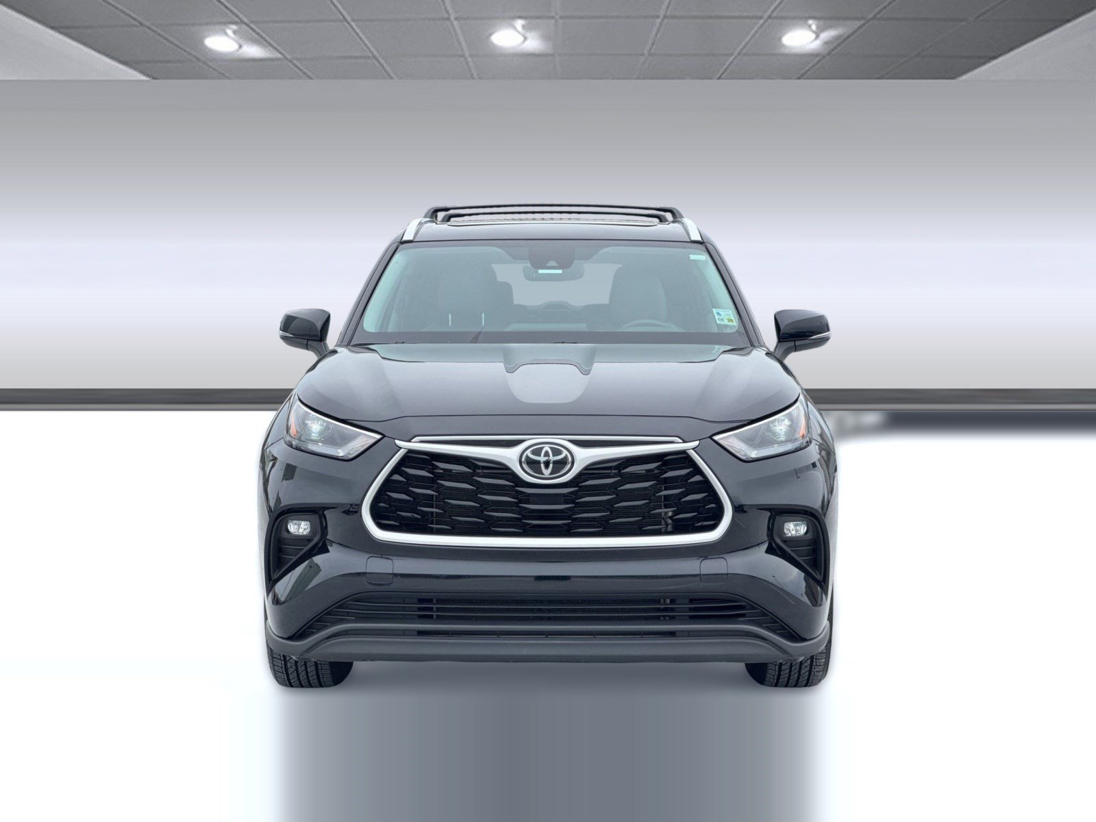 Used 2022 Toyota Highlander XLE image 6