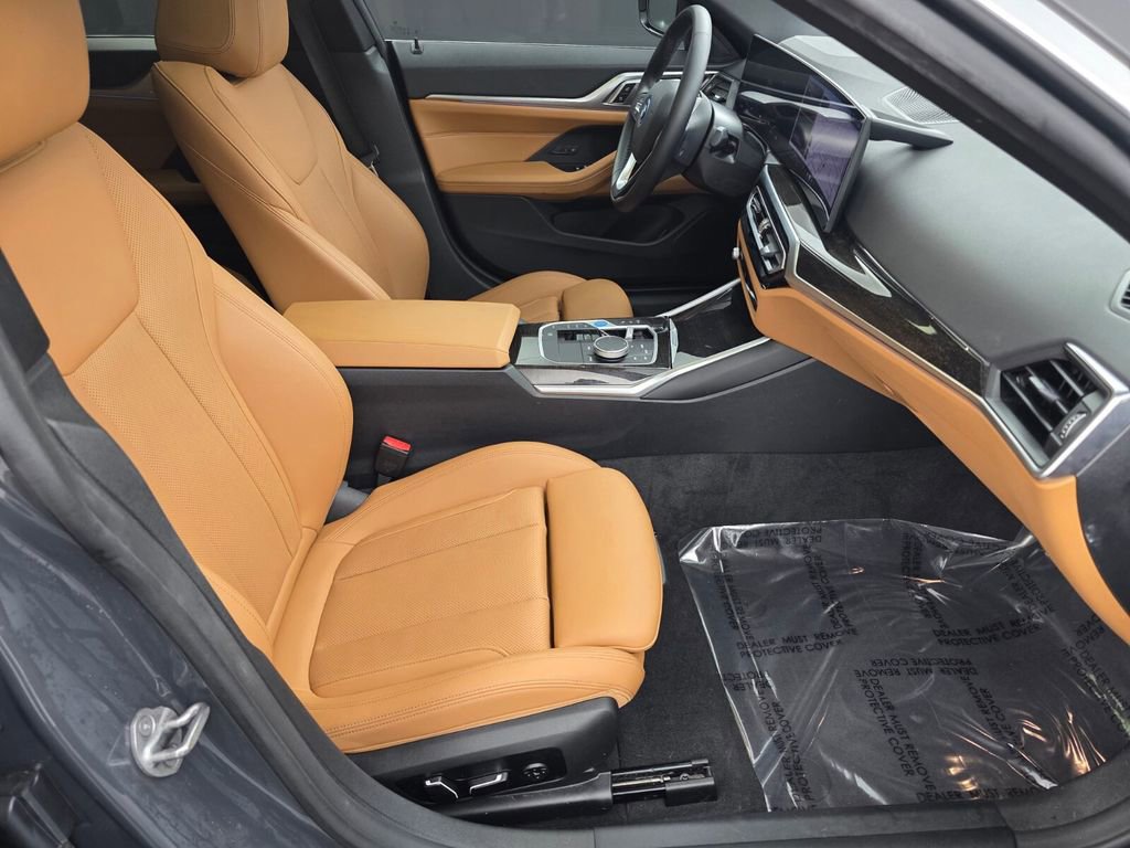 Used 2024 BMW i4 eDrive35 w/ Convenience Package image 27