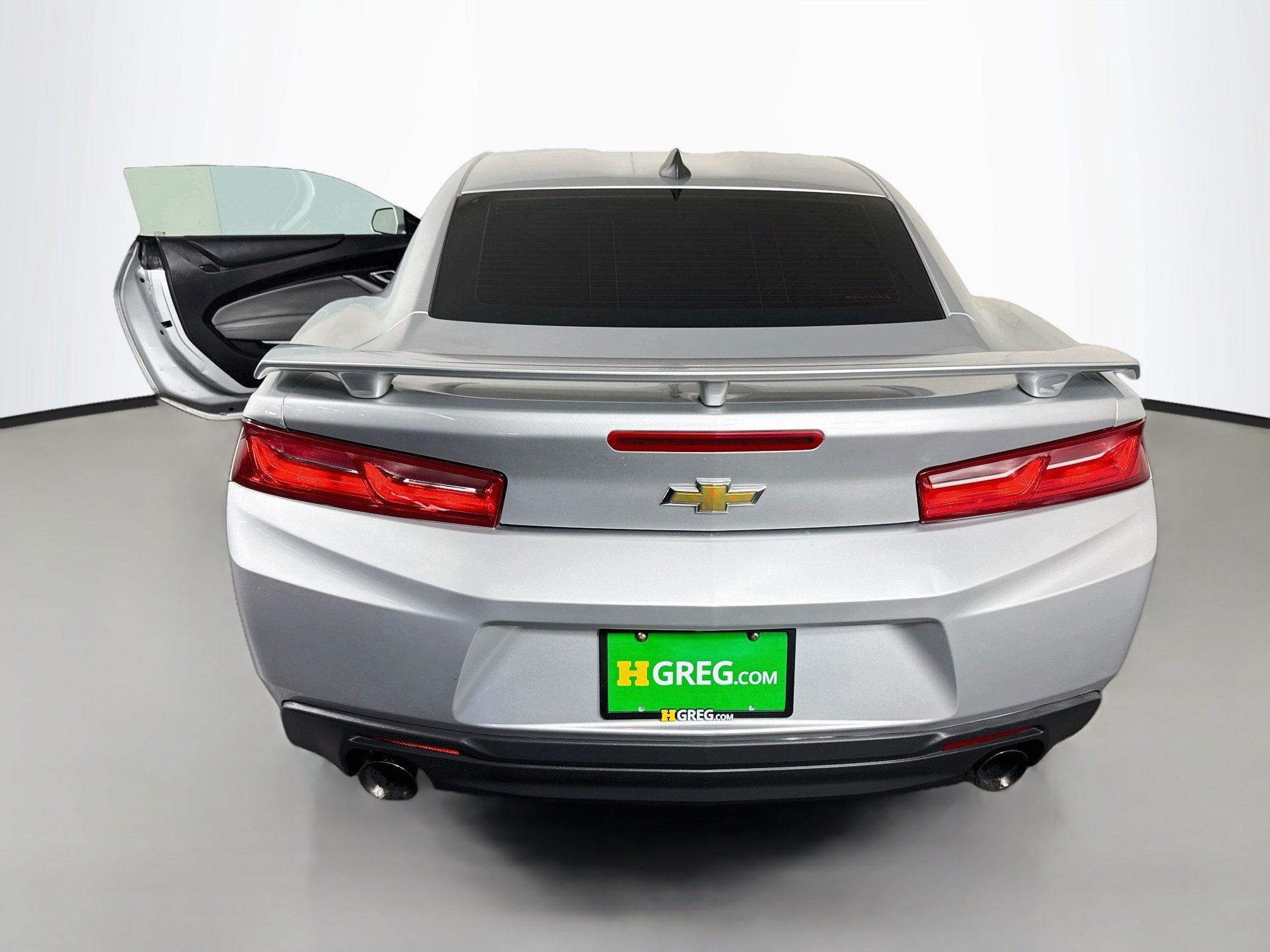 Used 2017 Chevrolet Camaro LT RWD image 8