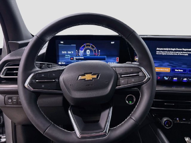 New 2027 Chevrolet Traverse LT w/ LPO, Floor Liner Package FWD image 13