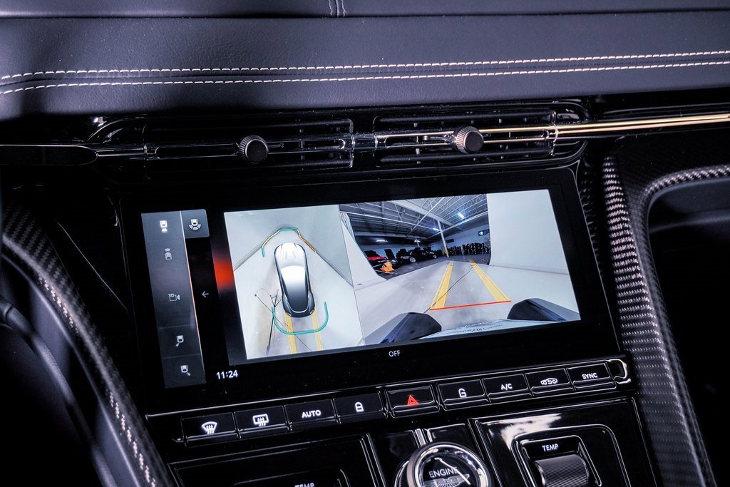 Used 2024 Aston Martin DB12 Coupe image 30