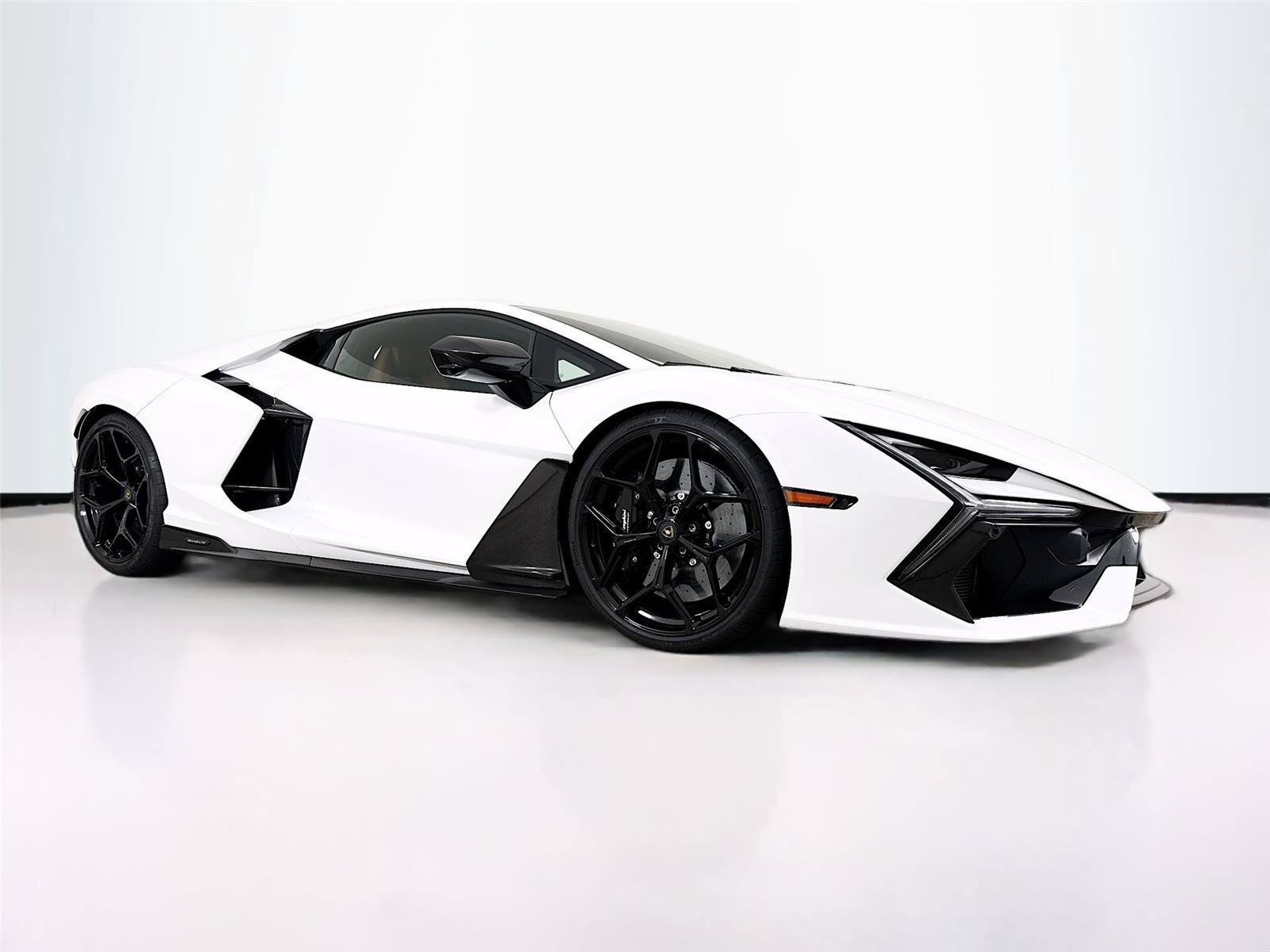 Used 2024 Lamborghini Revuelto AWD/4WD image 31