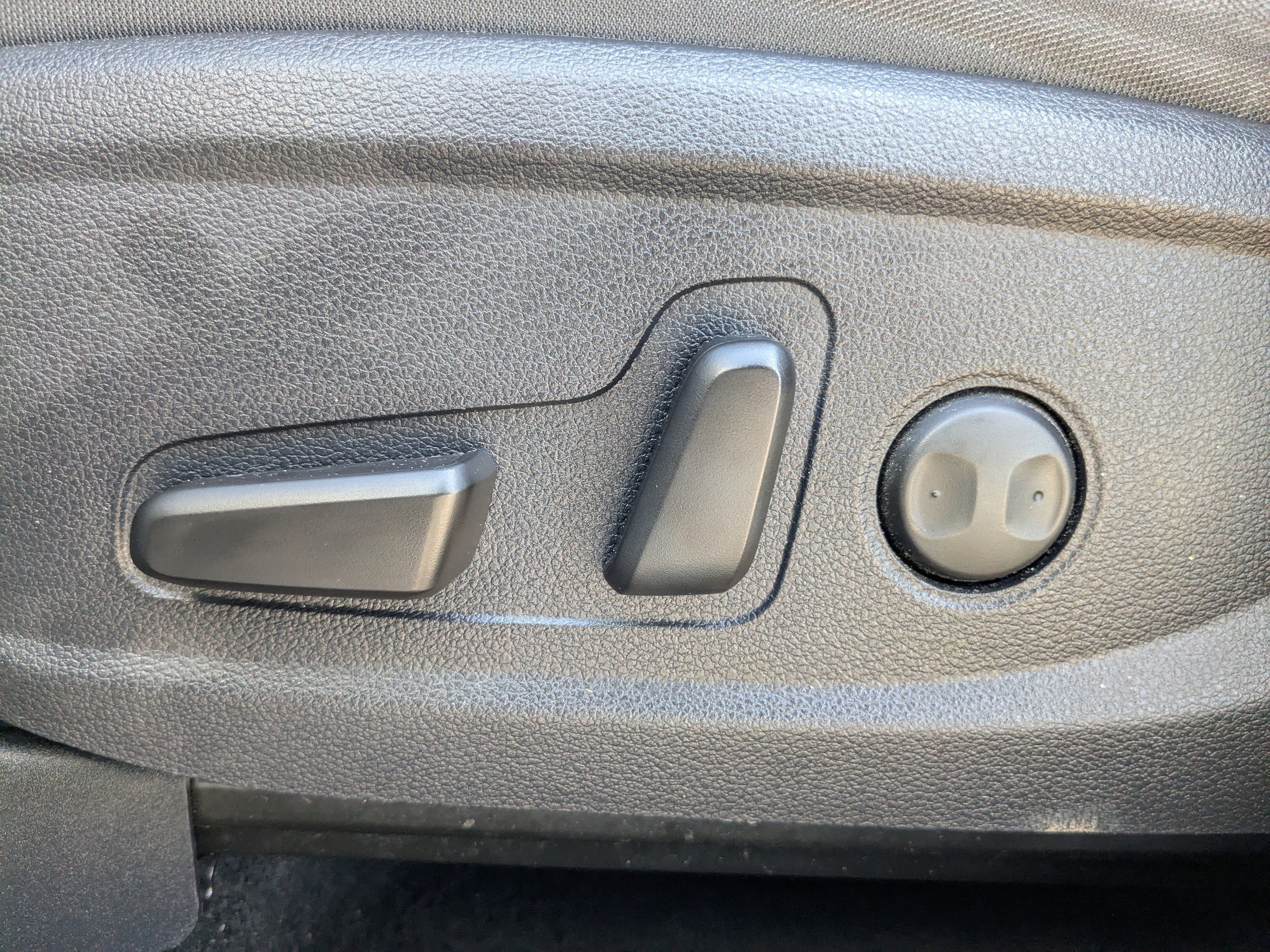 Used 2020 Hyundai Santa Fe SEL w/ Cargo Package image 20