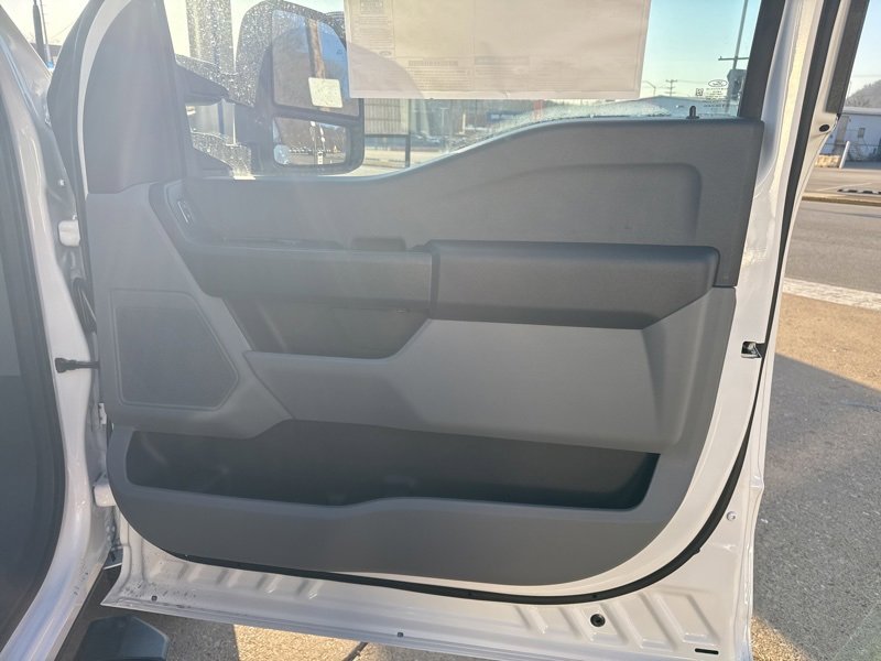 New 2025 Ford F250 XL w/ FX4 Off-Road Package image 15