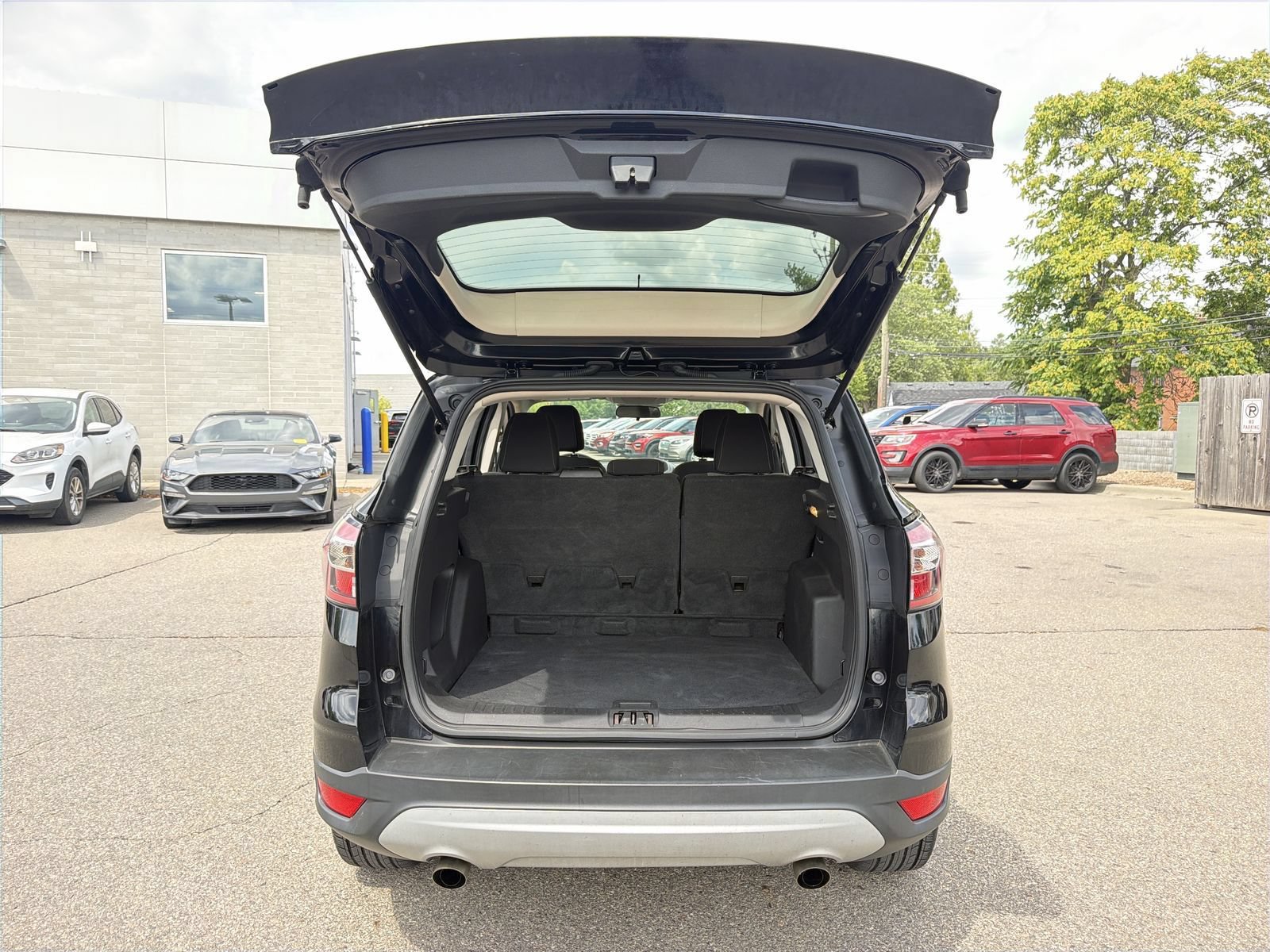Used 2017 Ford Escape SE AWD/4WD image 33
