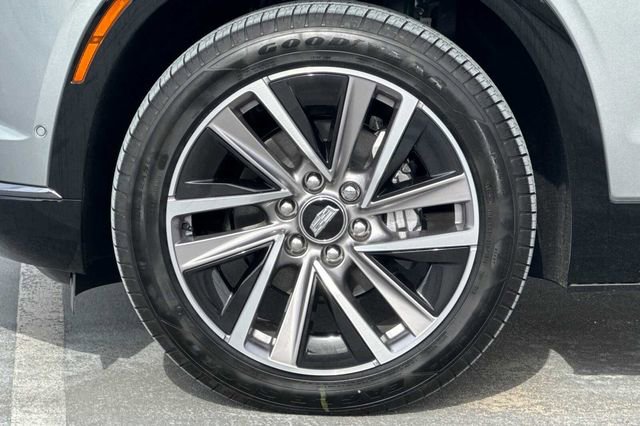 New 2026 Cadillac Vistiq Sport w/ LPO, Floor Liner Package AWD/4WD image 25