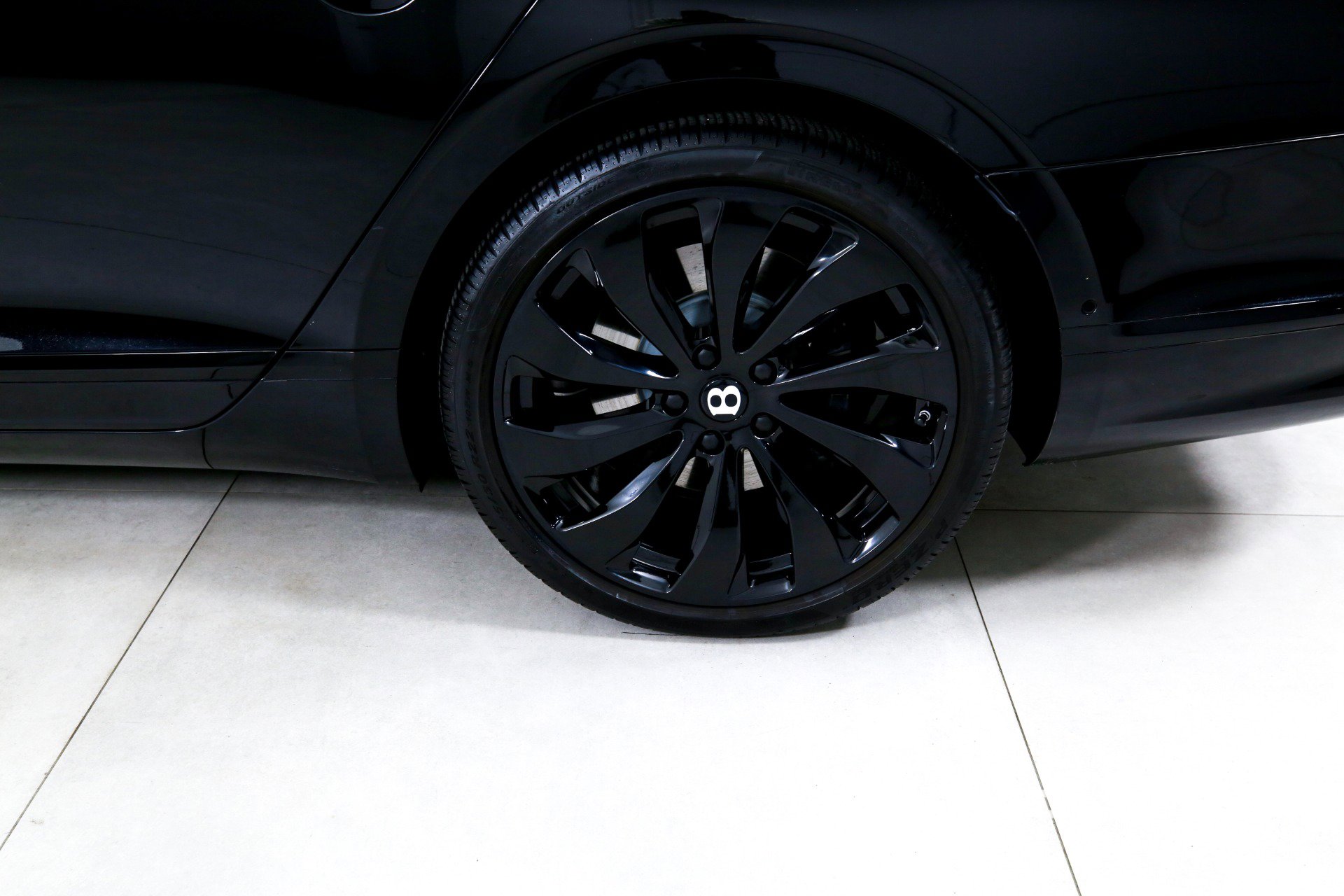 Used 2021 Bentley Flying Spur W12 image 33