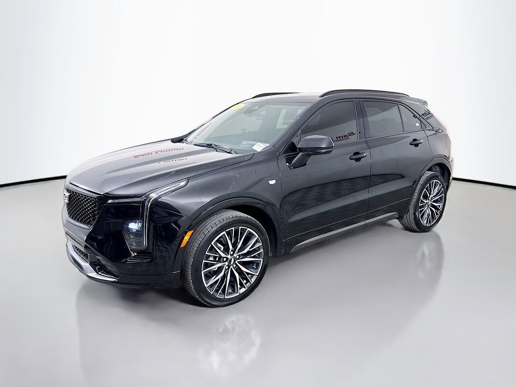 Used 2024 Cadillac XT4 Sport w/ Technology Package image 4