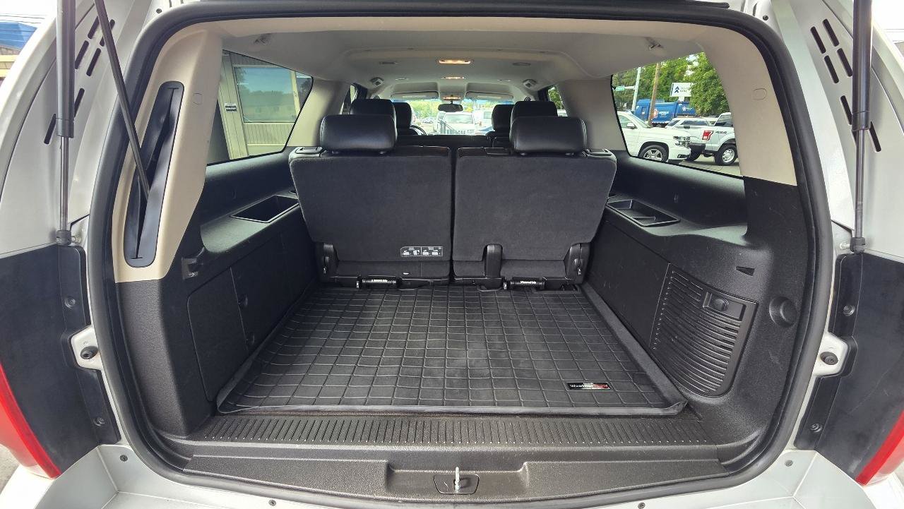 Used 2012 Chevrolet Suburban LT w/ Luxury Package AWD/4WD image 21