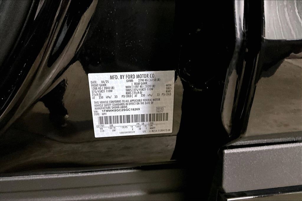 Used 2025 Ford Explorer ST w/ Sun And Sound Package image 33