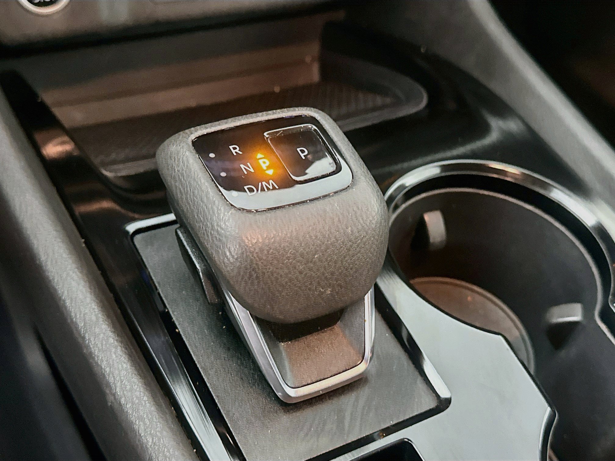 Used 2023 Nissan Rogue SV FWD image 24