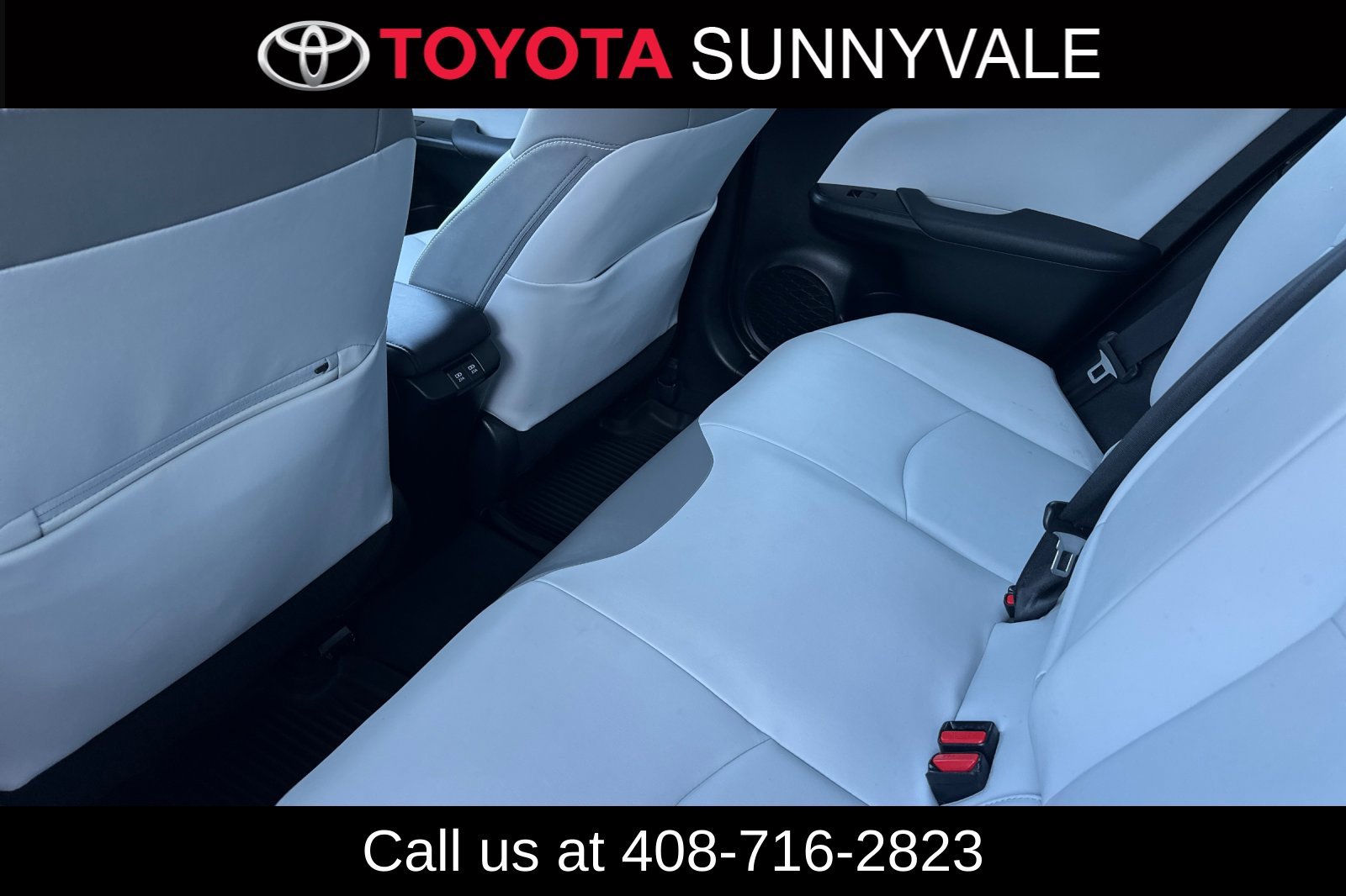 Used 2021 Toyota Prius Prime XLE FWD image 13