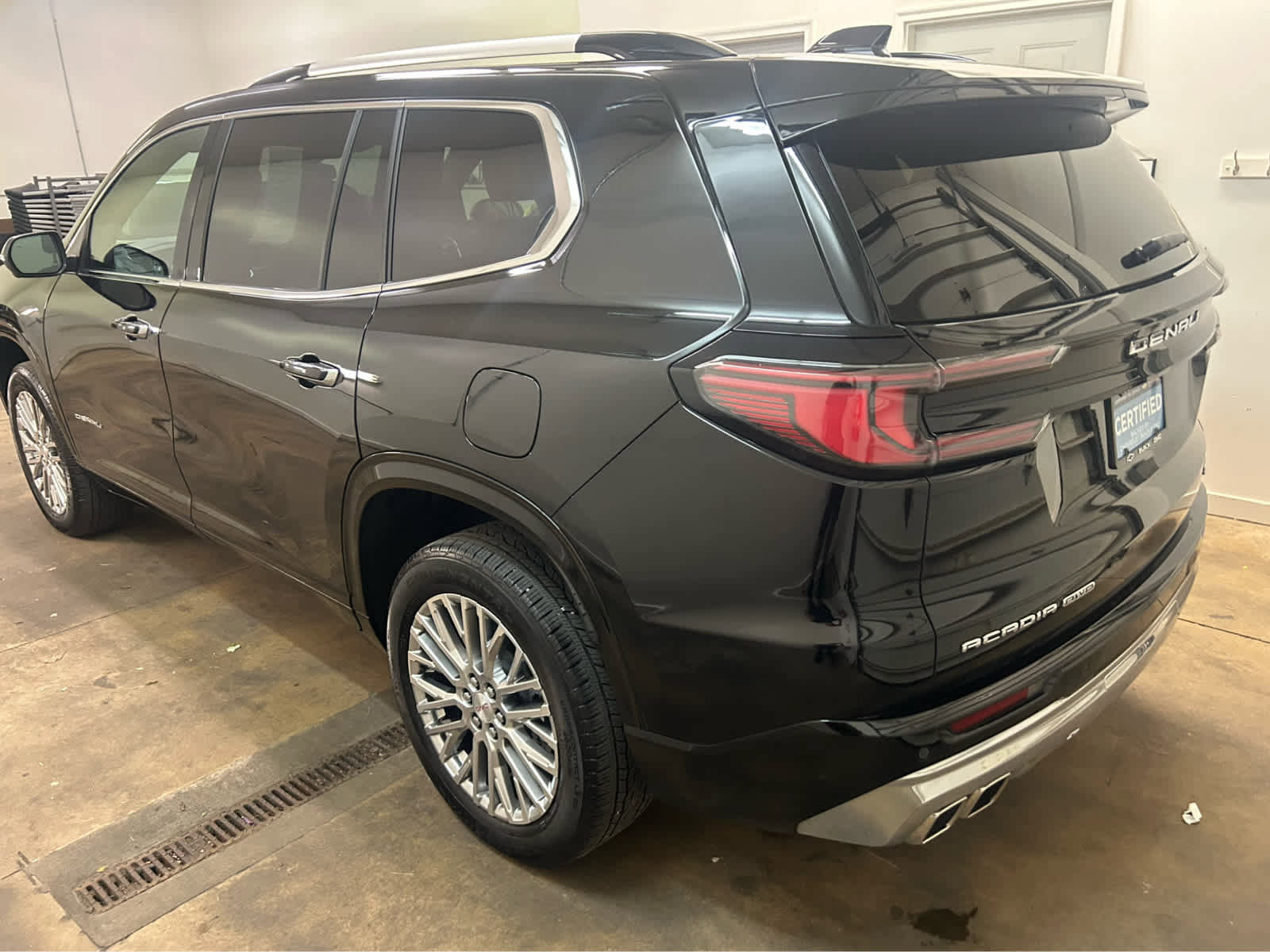 Certified 2024 GMC Acadia Denali w/ LPO, Floor Liner Package image 5