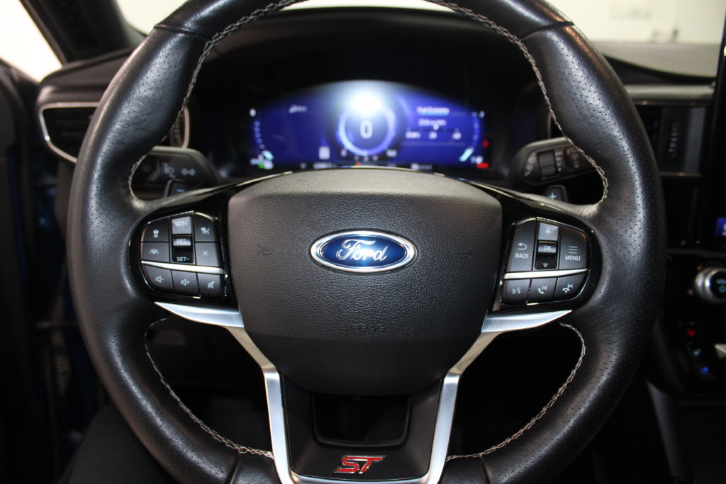 Used 2023 Ford Explorer ST w/ Equipment Group 401A AWD/4WD image 46