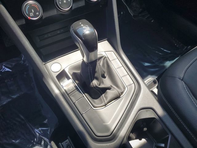 Certified 2022 Volkswagen Taos SE w/ Panoramic Sunroof Package FWD image 28
