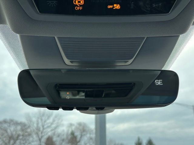 Certified 2025 Volkswagen Tiguan SE w/ Panoramic Sunroof Package image 39