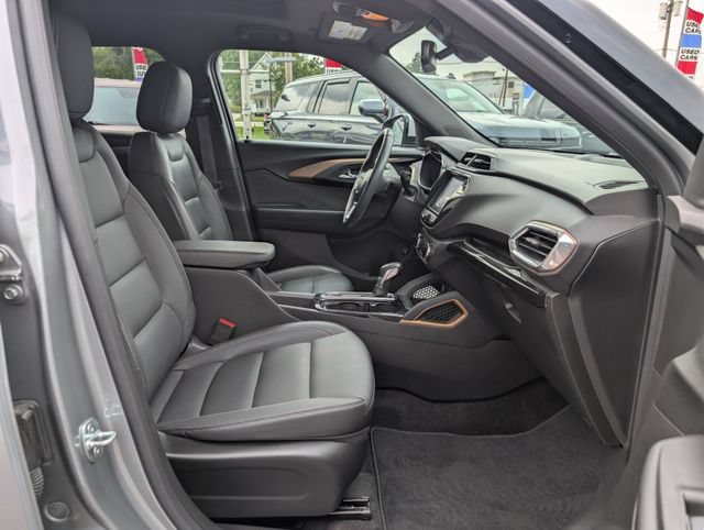 Used 2023 Chevrolet TrailBlazer ACTIV w/ Sun and Liftgate Package AWD/4WD image 12