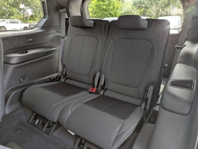 New 2026 Jeep Grand Cherokee L 2WD image 15
