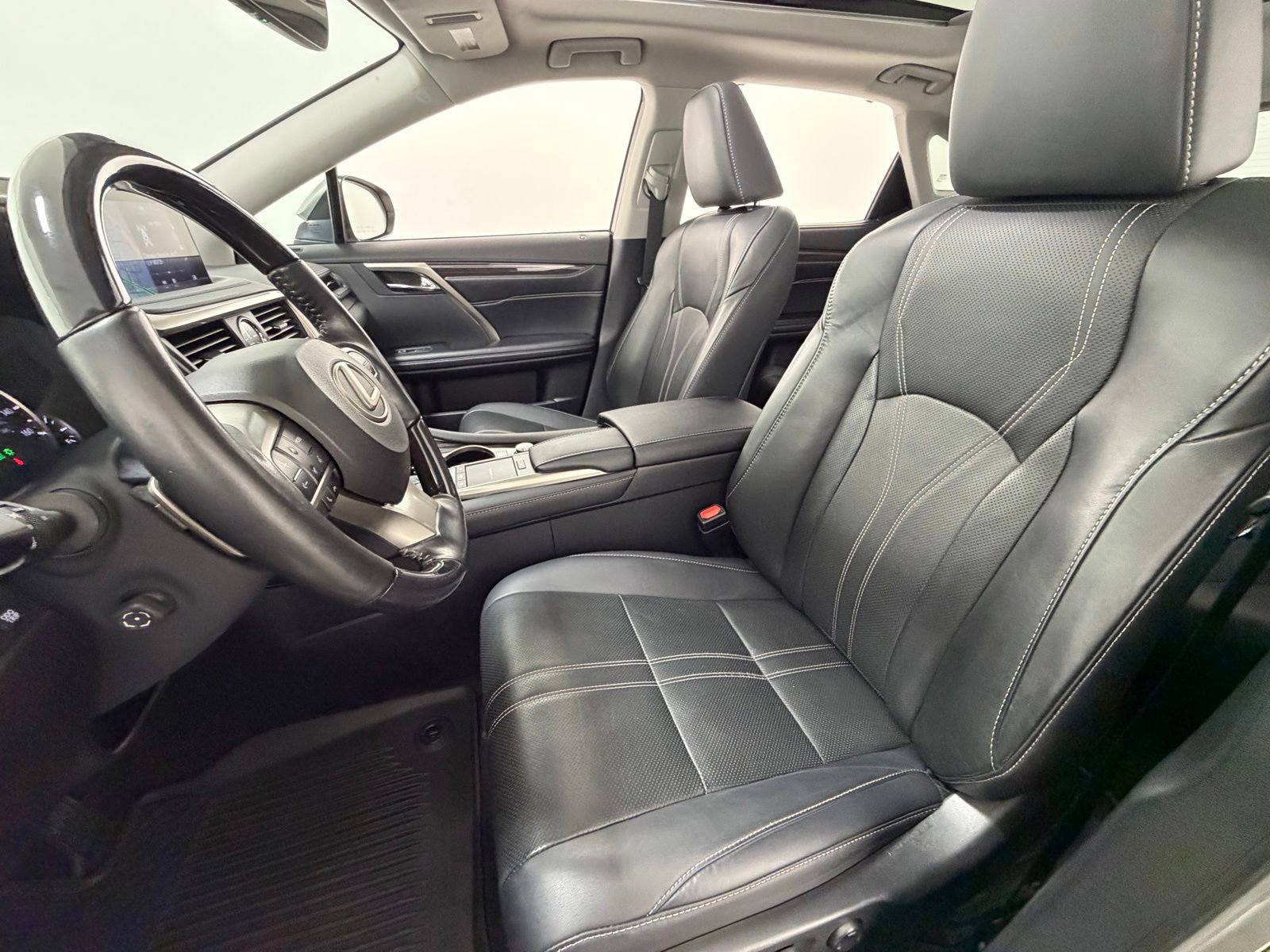 Used 2020 Lexus RX 450h AWD w/ Luxury Package image 30