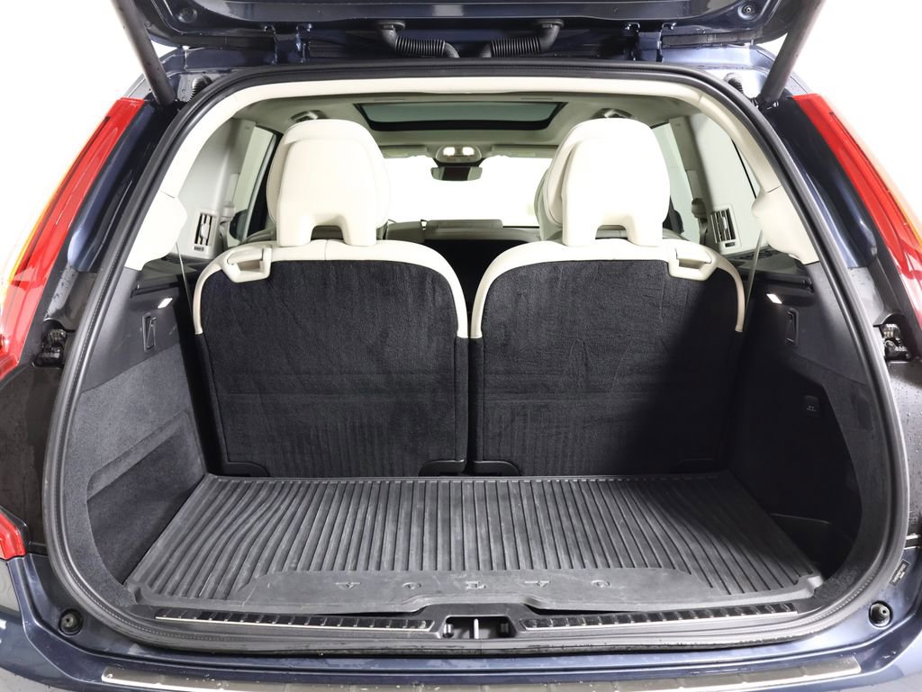 Used 2023 Volvo XC90 B6 Plus w/ Protection Package Premier AWD/4WD image 16