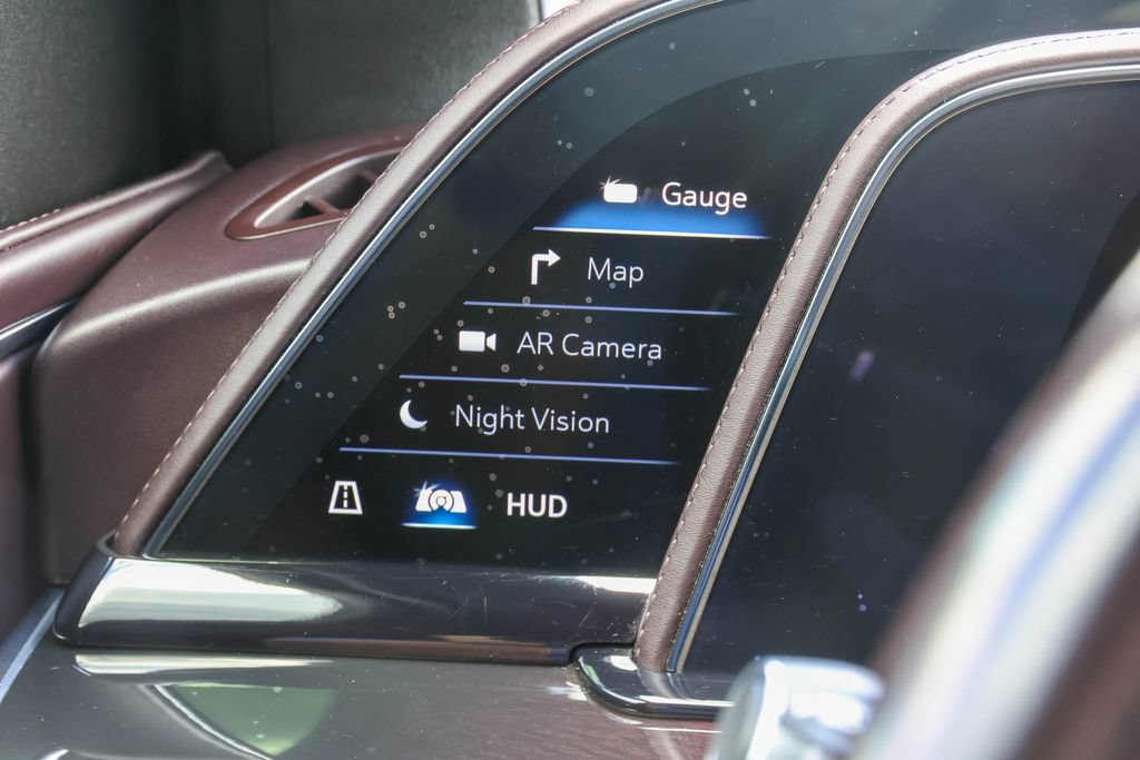 Used 2021 Cadillac Escalade ESV Premium Luxury Platinum AWD/4WD image 32