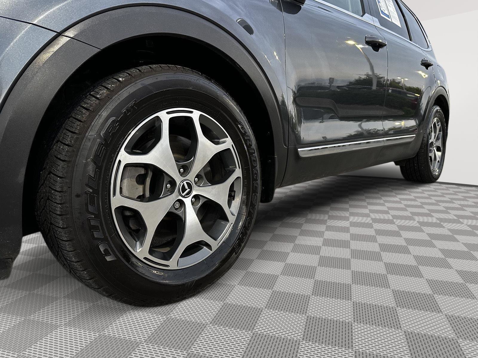 Used 2020 Kia Telluride EX w/ Towing Package AWD/4WD image 6