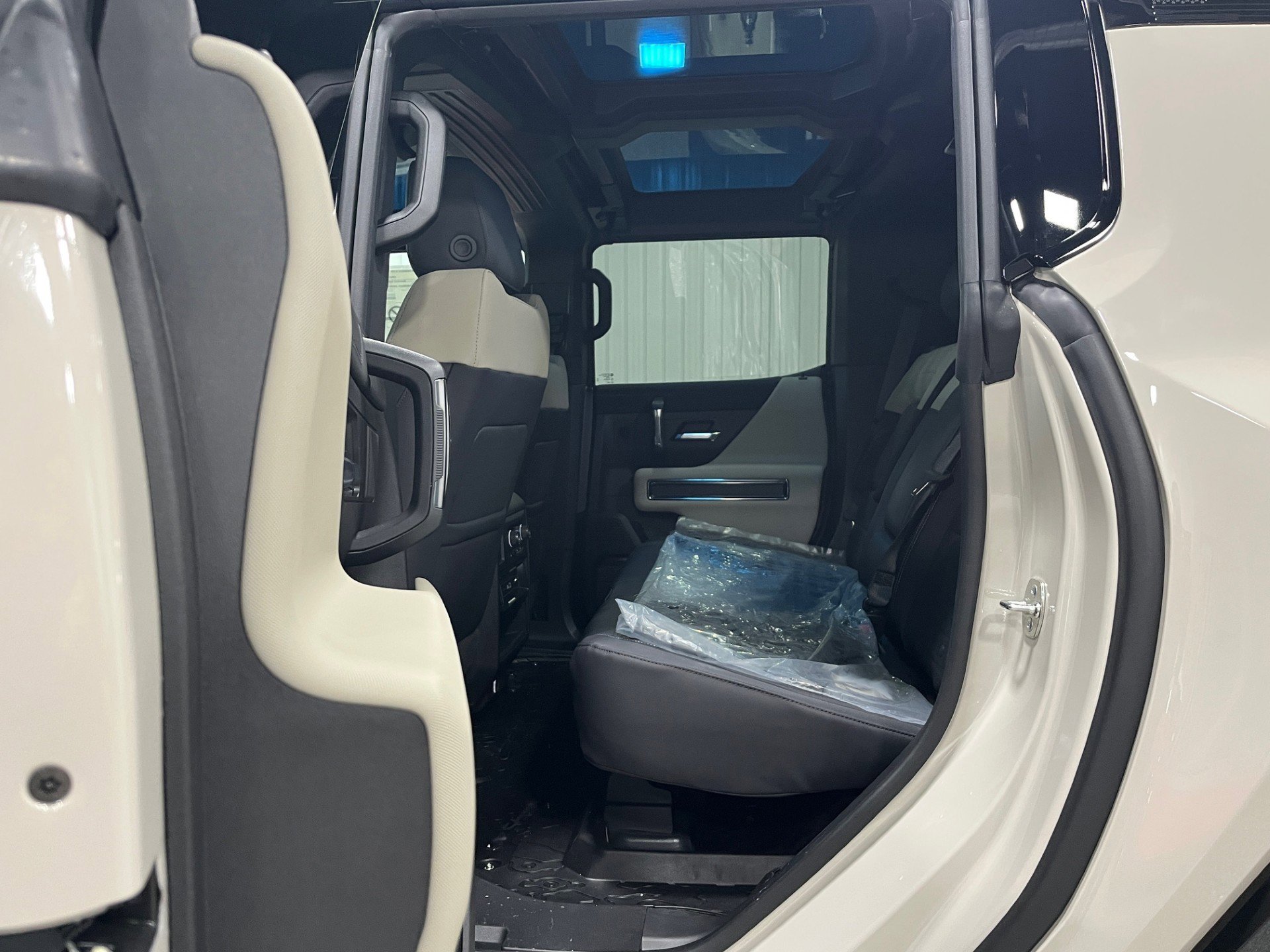 New 2026 GMC Hummer EV SUV image 10