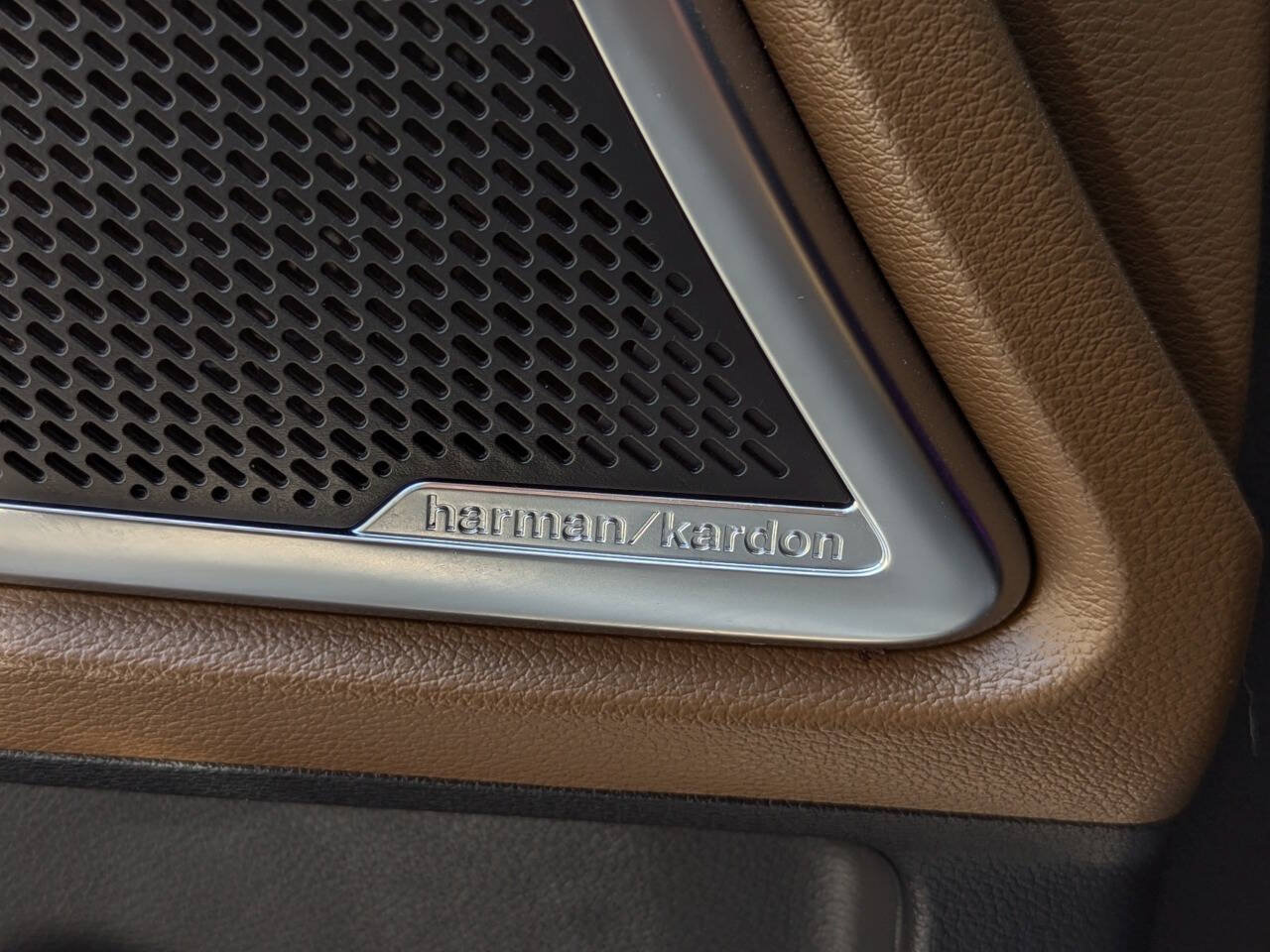Used 2020 Kia Telluride SX w/ SX Prestige Package AWD/4WD image 30