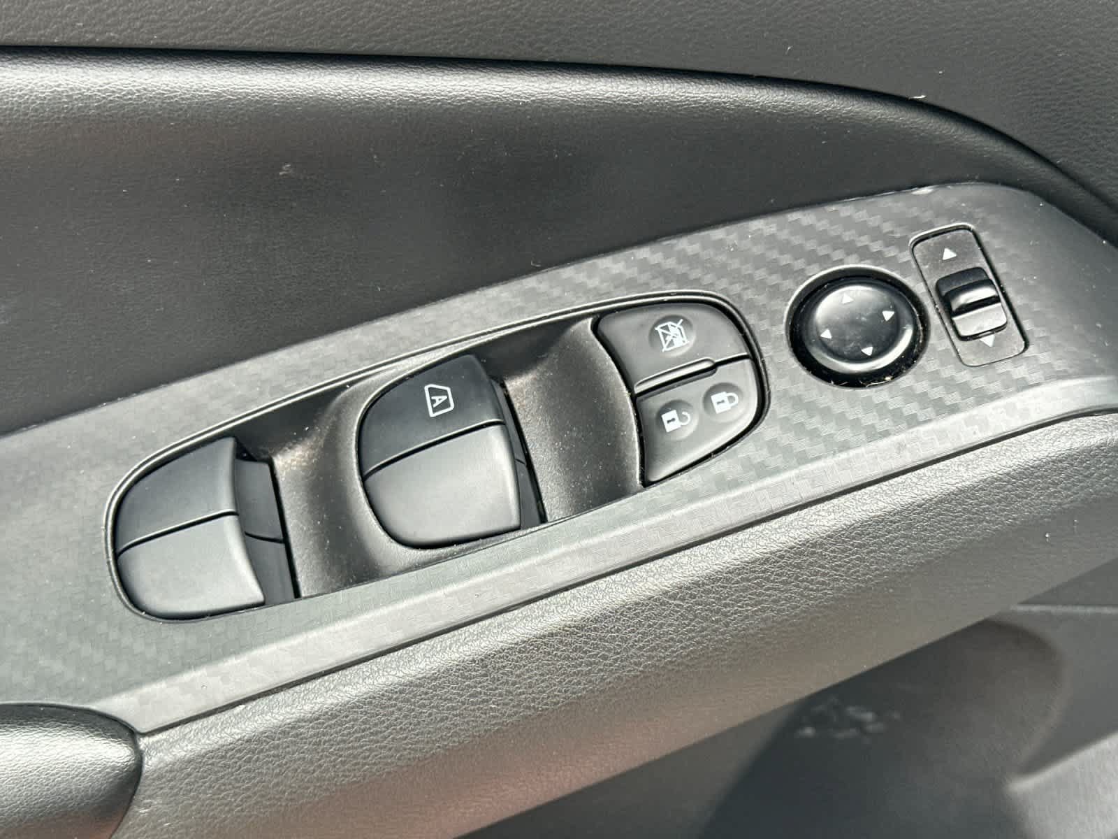 Used 2024 Nissan Altima 2.5 S FWD image 14