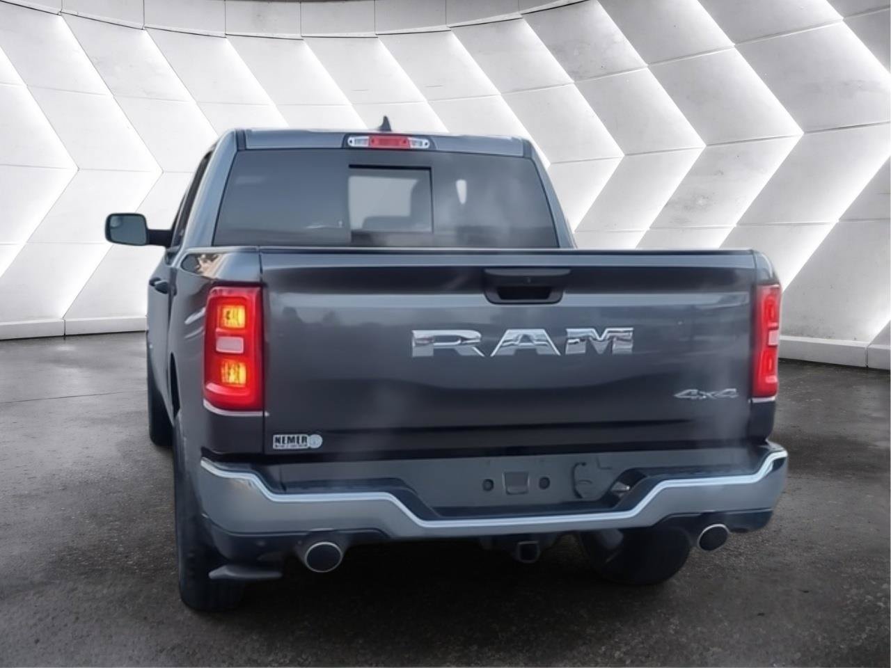 Used 2026 RAM 1500 Tradesman AWD/4WD image 2