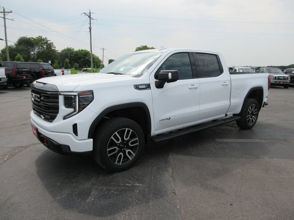 Certified 2022 GMC Sierra 1500 AT4 w/ AT4 Preferred Package AWD/4WD image 12