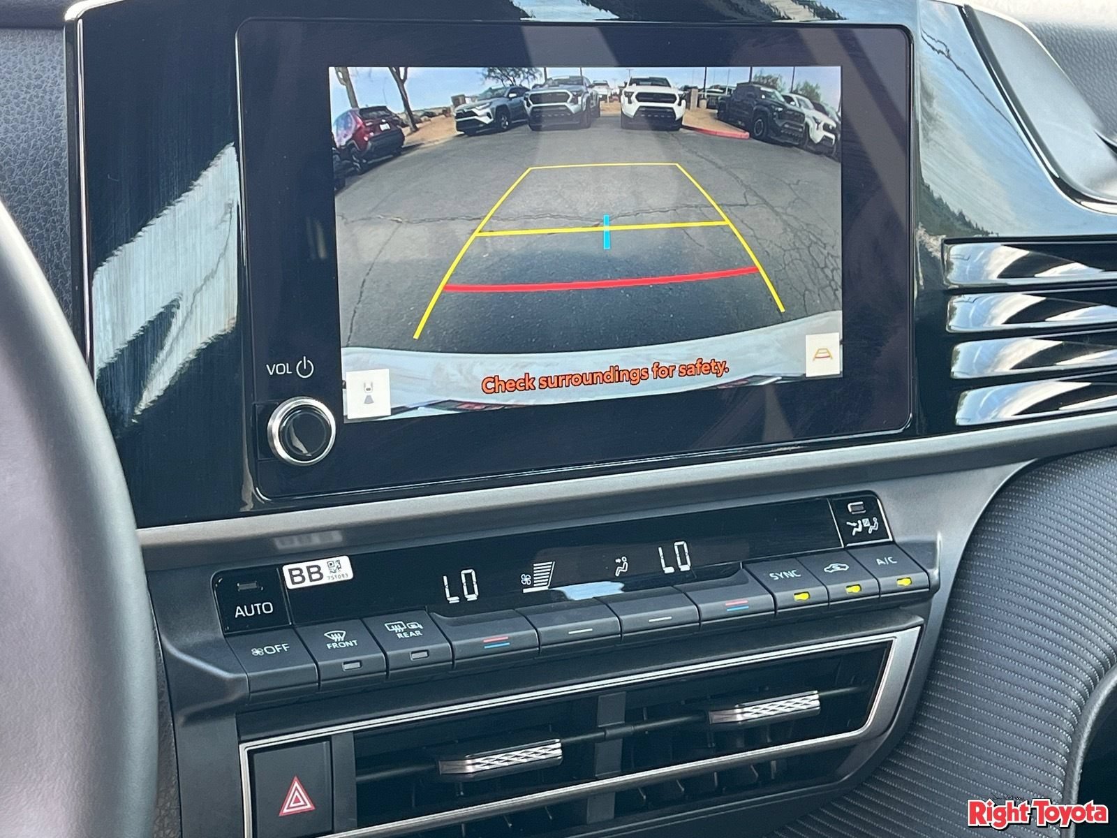 Used 2026 Toyota Camry SE FWD image 29
