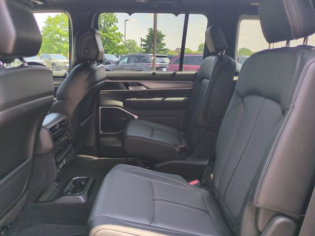 New 2026 Jeep Grand Wagoneer Limited AWD/4WD image 14