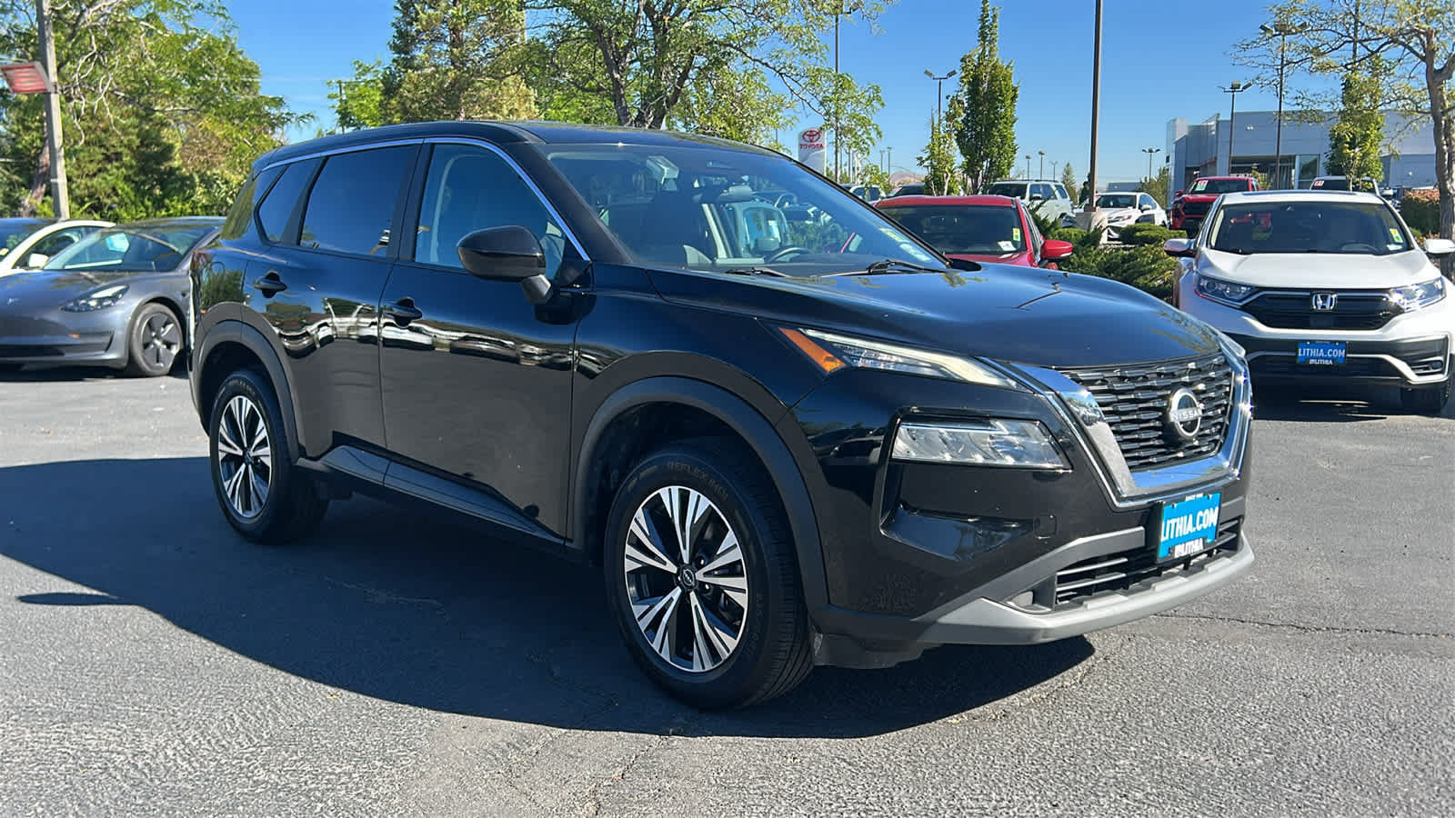 Used 2023 Nissan Rogue SV AWD/4WD image 3