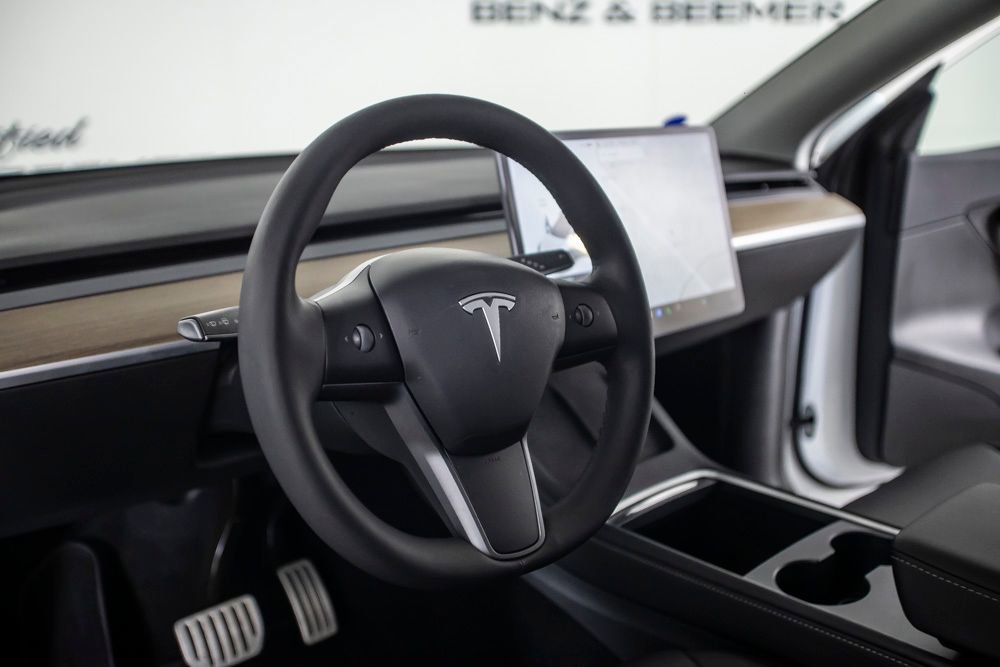 Used 2021 Tesla Model Y Performance AWD/4WD image 25