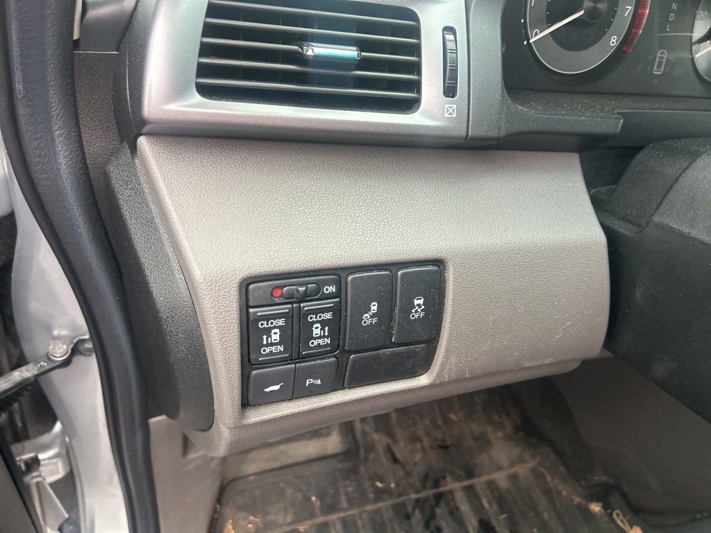 Used 2011 Honda Odyssey Touring image 22