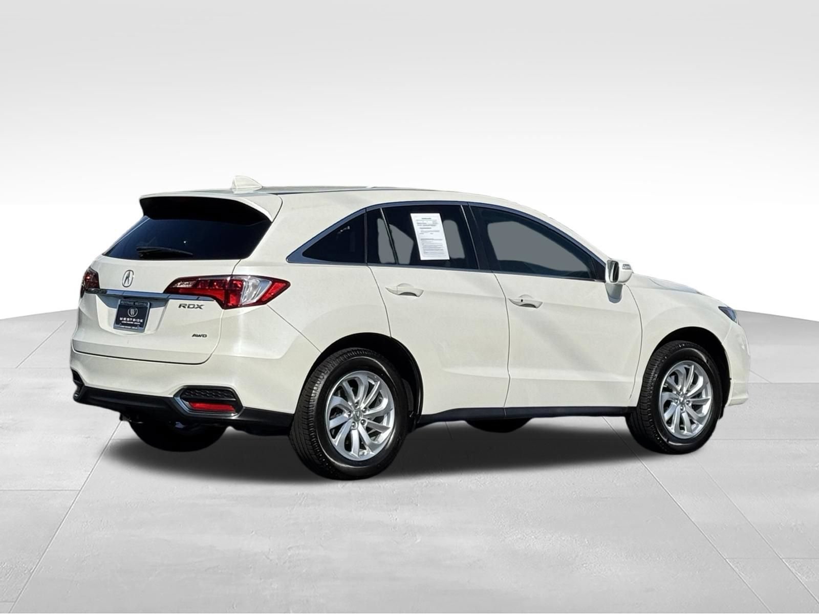 Used 2017 Acura RDX w/ Technology Package AWD/4WD image 4