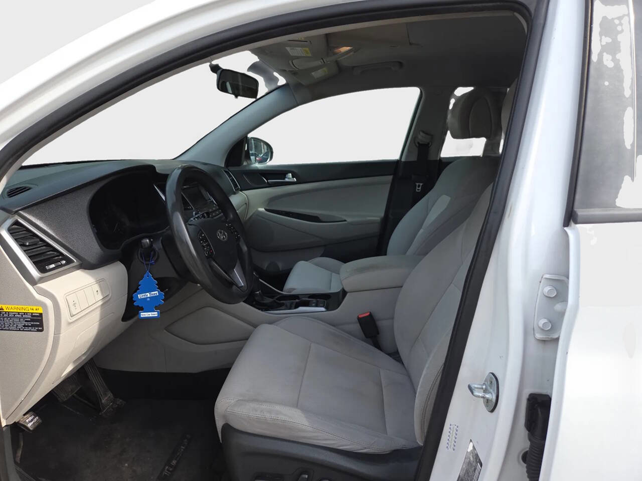 Used 2017 Hyundai Tucson SE image 10
