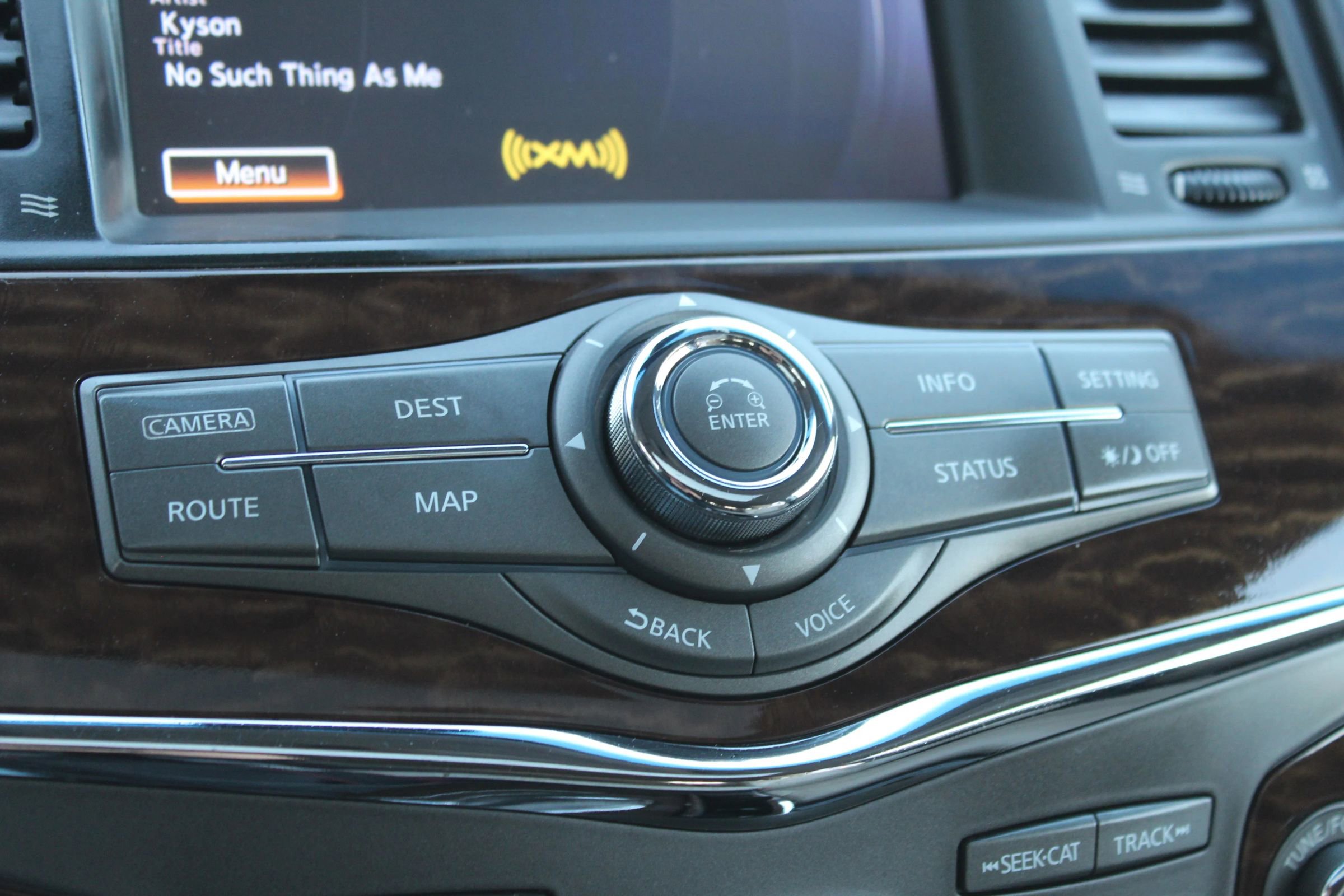 Used 2017 Nissan Armada SL image 32