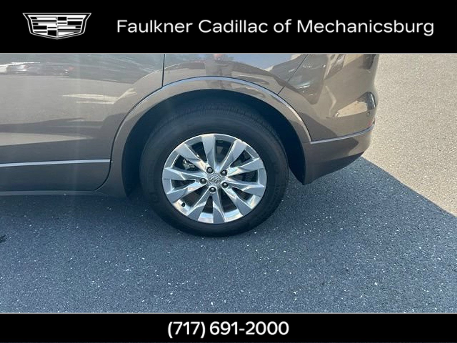 Used 2017 Buick Envision Essence FWD image 29
