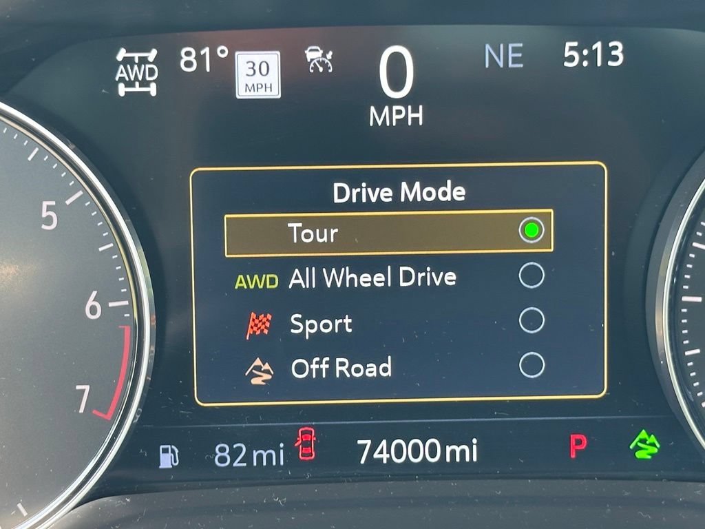 Used 2021 Buick Envision Avenir w/ Technology Package II AWD/4WD image 43